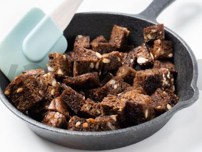 Kalakutienos filė salotos su salotų lapais Žingsnis 3