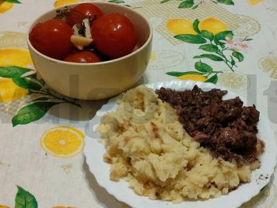 Elnių troškinys pagrindine nuotrauka