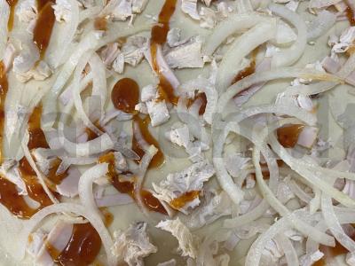 Pica su raudonaisiais pipirais ir svogūnais Žingsnis 3