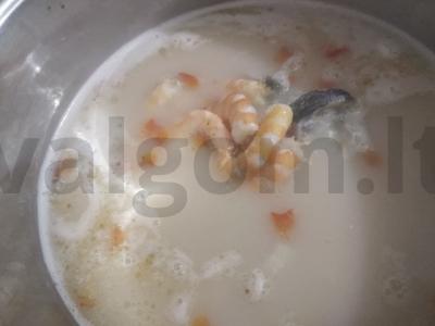 Žuvies sriuba su kokosų pienu Žingsnis 2