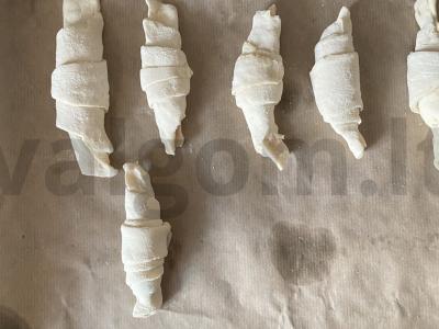 Kruasanai su virta saldžia grietinėle Žingsnis 4