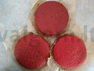 Išskirtinis tortas „Raudonas aksomas“ su maskarponės kremu ir vaisiais Žingsnis 3