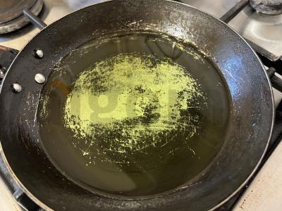 Traškūs bulvių traškučiai su druska ir paprika Žingsnis 5