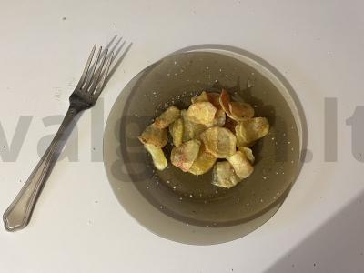 Traškūs bulvių traškučiai su druska ir paprika Žingsnis 8