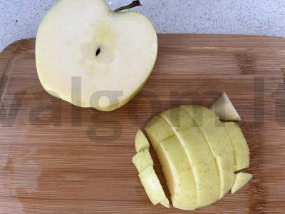 Gaivus salierų, žalio obuolio ir citrinos kokteilis Žingsnis 2