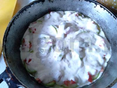 Pyragas su alyvuogėmis, pomidorais ir prieskoninėmis žolelėmis Žingsnis 4