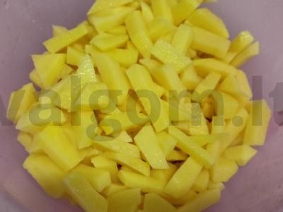 Sriuba su kiauliena ir kvietiniais kukuliais Žingsnis 4