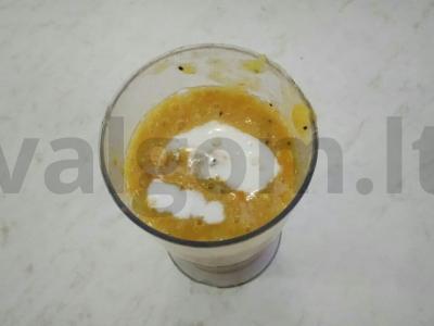 Tropinis smoothie su persimonu ir kiviu Žingsnis 2