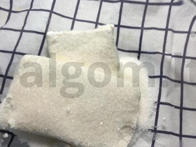 Vaniliniai varškėčiai iš grūdėtos varškės Žingsnis 1