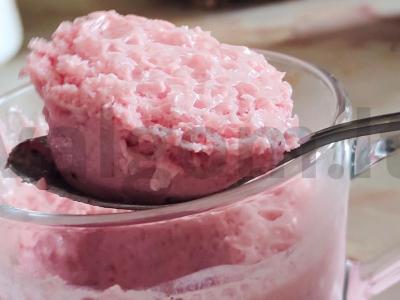 Rūgščių uogų suflė pagrindine nuotrauka