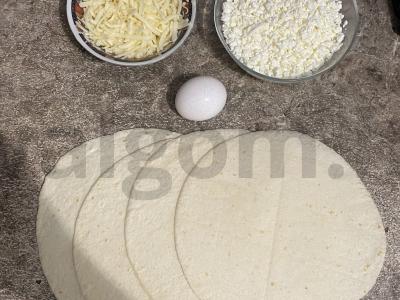 PP trikampiai su varške, kiaušiniu ir sūriu Žingsnis 1