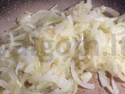 Vištienos širdelės grietinėlės padaže Žingsnis 1