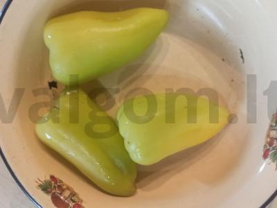 Paprika, įdaryta morkomis garuose Žingsnis 1