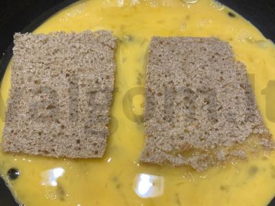 Kiaušinių sumuštinis su dešra Žingsnis 3