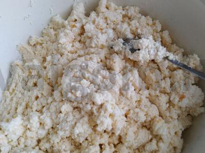 Varškėčiai su įvairiais padažais Žingsnis 1