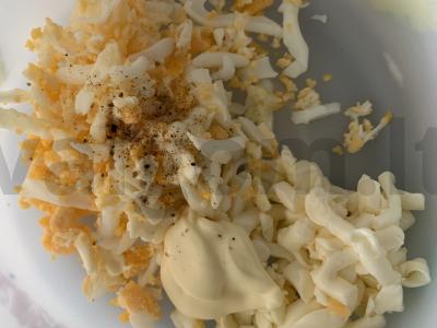 Švelnūs sūrio ir kiaušinio rutuliukai Žingsnis 3