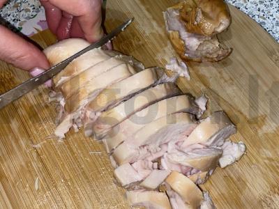 Pavasarinė salotų receptas, nuo kurio nesustorėsite Žingsnis 1