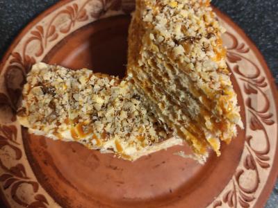 Vaflinis stebuklas su graikiniais riešutais pagrindine nuotrauka