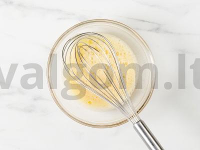 Keptuvėje kepti skrudinti duoneliai Žingsnis 2