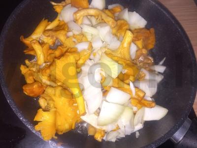 Voveraitės grietinėlėje Žingsnis 1