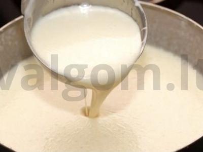 Ažūriniai ploni blynai Žingsnis 2