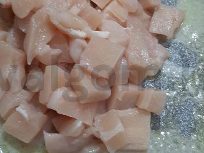 Funchosa su vištienos krūtinėle grietinės padaže Žingsnis 3