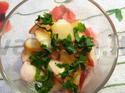 Vyšnių sulčių želė su persikais ir mėtomis Žingsnis 2