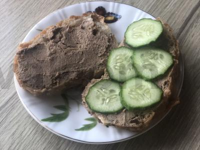 Kepenų paštetas su prieskoniais pagrindine nuotrauka