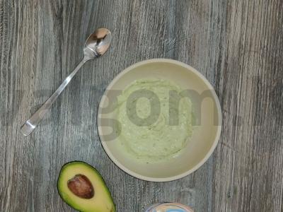 Užkandžių sumuštiniai su upėtakiu ir avokadų kremu Žingsnis 4