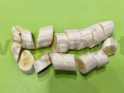 Šokoladinis smoothie su bananais ir avižų pienu Žingsnis 1