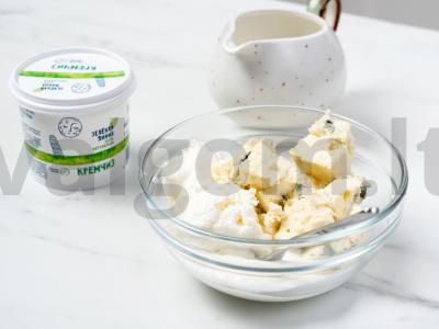 Mėlynojo sūrio padažas Žingsnis 1