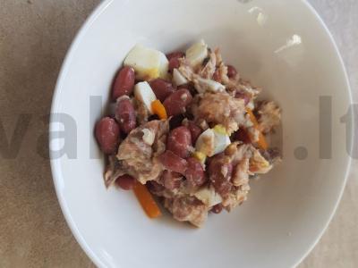 Skumbrijos ir pupelių salotos Žingsnis 4