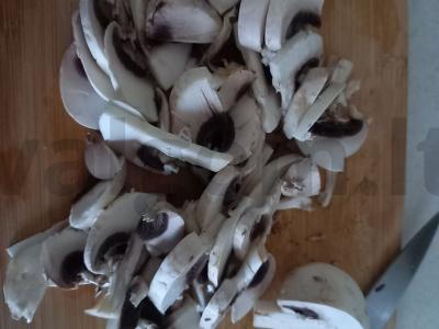 Vištiena po sūrio-grybų apklotu Žingsnis 2