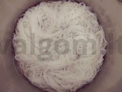 Stikliniai makaronai su krevetėmis ir kalmarais Žingsnis 2