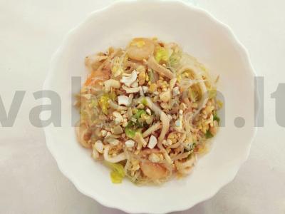 Stikliniai makaronai su krevetėmis ir kalmarais pagrindine nuotrauka