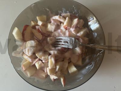 Lengva obuolių salotos jogurto padaže Žingsnis 3