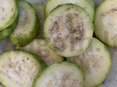 Vasaros cukinijos Žingsnis 1