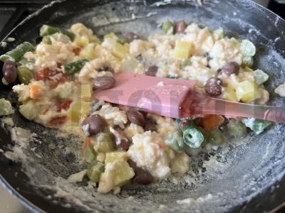 Kiaušinių omletas su grietinėlėmis ir daržovėmis Žingsnis 4