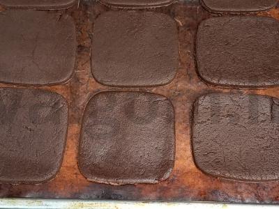 Šokoladiniai sausainiai su išrūgomis pagrindine nuotrauka