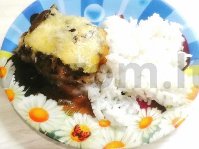 Lydekos filė po grybų šubėmis pagrindine nuotrauka