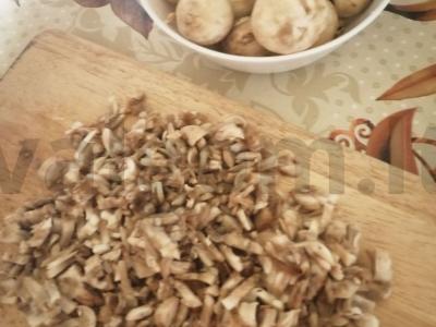Grybų sriuba-pyragas su šampinjonais Žingsnis 2