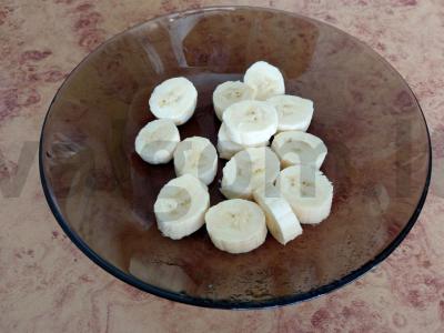 Smuodis su persimonu, bananais ir avižų pienu Žingsnis 2