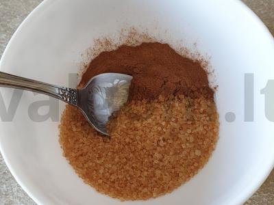 Rudų slyvų pyragas Žingsnis 5