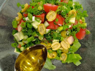 Neįprasta salotos su rūgštynėmis ir alyvuogėmis Žingsnis 5