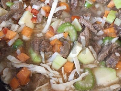 Daržovių troškinys su jautiena vakarienei Žingsnis 7