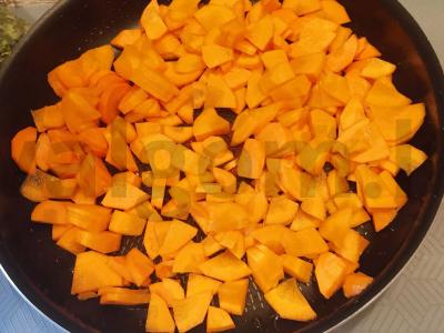 Keptas ešerio filė su daržovėmis grietinėje Žingsnis 2