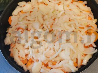 Keptas ešerio filė su daržovėmis grietinėje Žingsnis 3