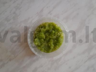 Agurkų padažas su česnaku Žingsnis 1