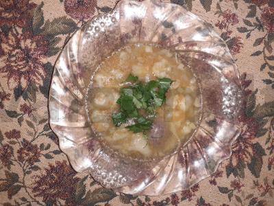 Vištienos skrandžių sriuba su žiediniais kopūstais pagrindine nuotrauka