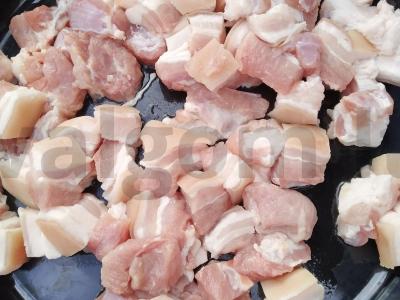 Kepta šoninė su bulvėmis Žingsnis 1